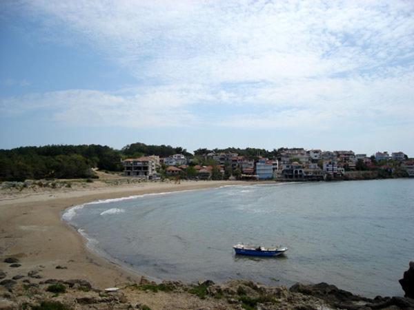 Antonios Village Hotel & Apartments Arkoudi Exteriör bild