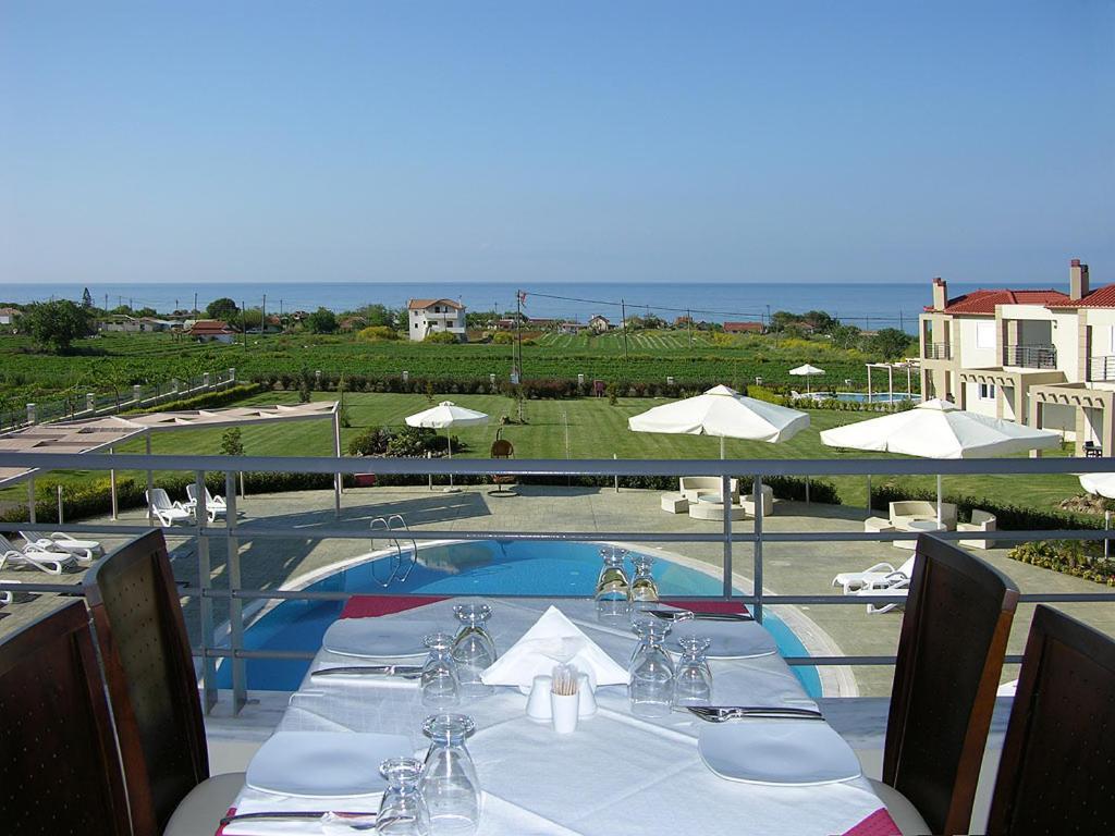 Antonios Village Hotel & Apartments Arkoudi Exteriör bild